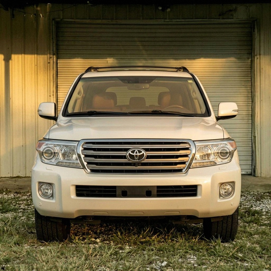 2014 Toyota Land Cruiser -'s photo