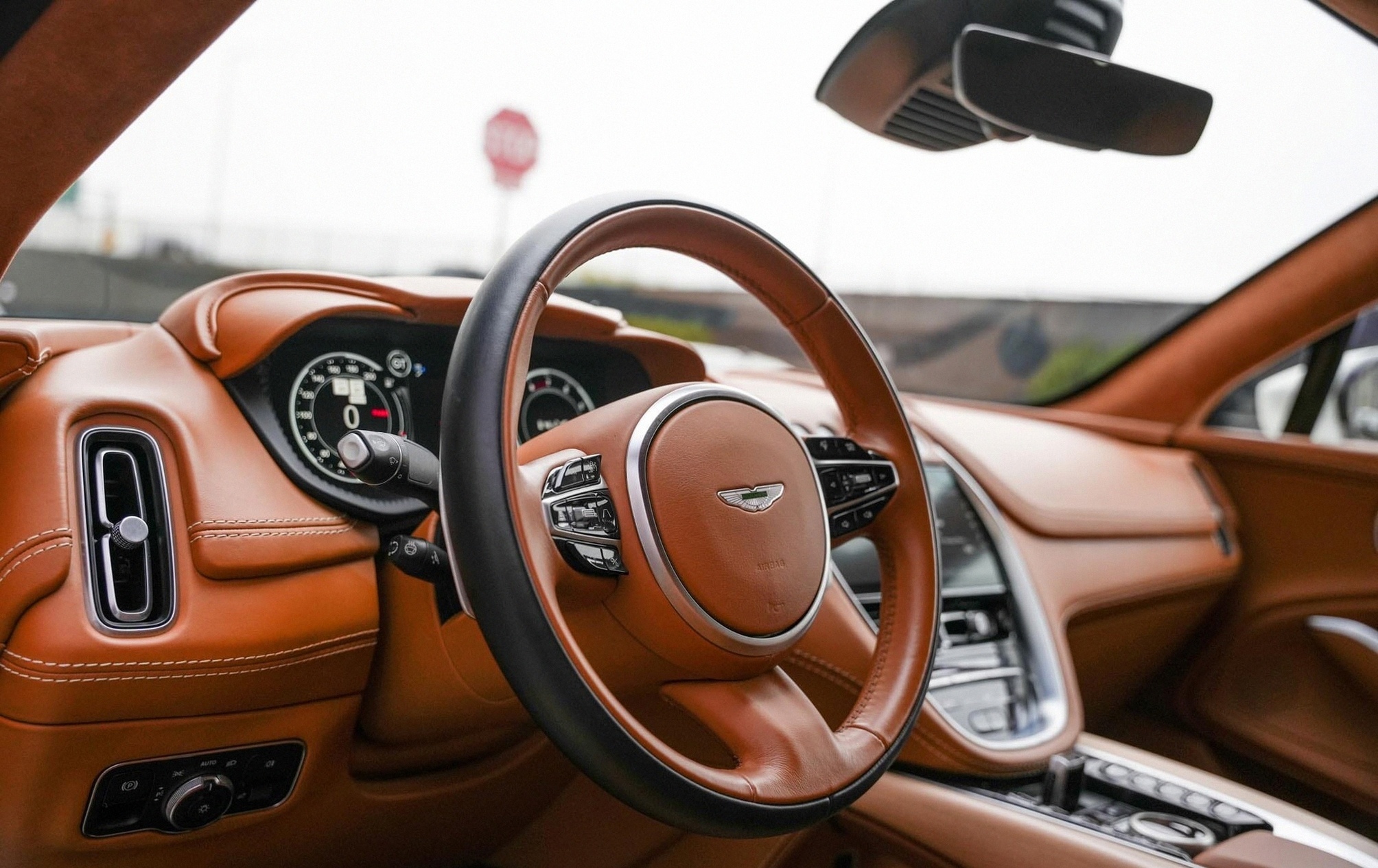 2021 Aston Martin DBX Base - Photo 19