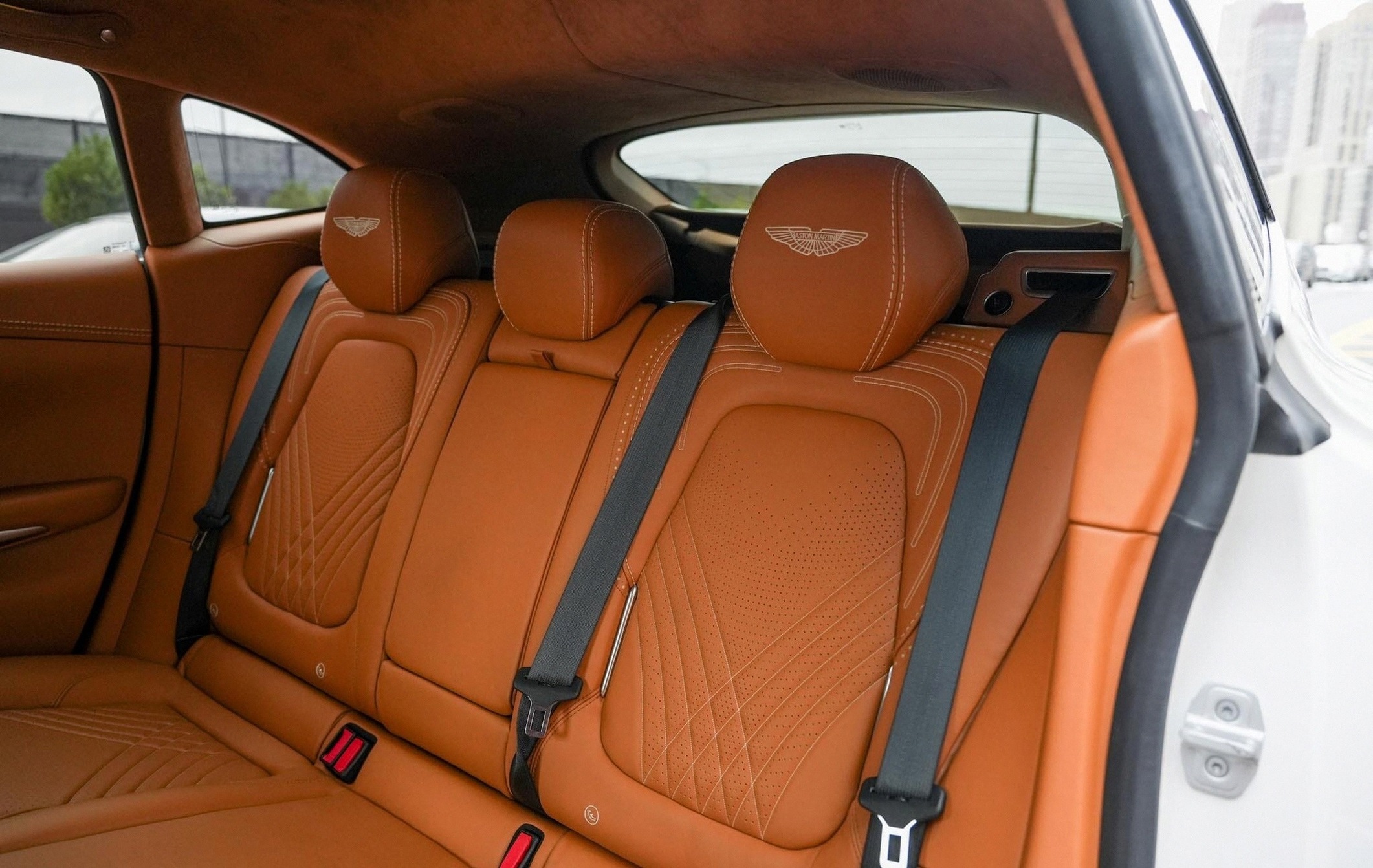 2021 Aston Martin DBX Base - Photo 21