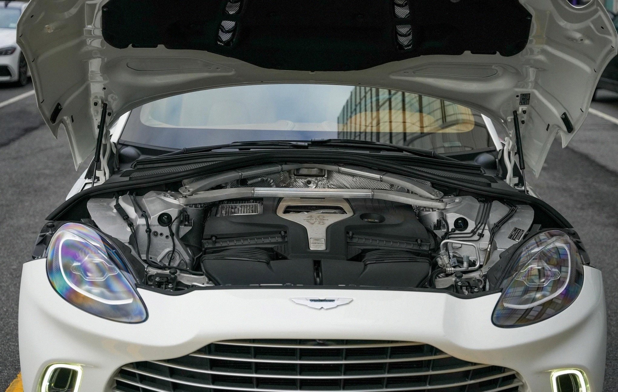 2021 Aston Martin DBX Base - Photo 17
