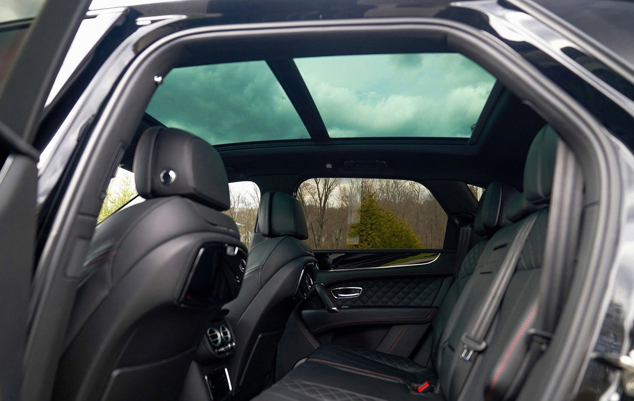 2018 Bentley Bentayga Base - Photo 16