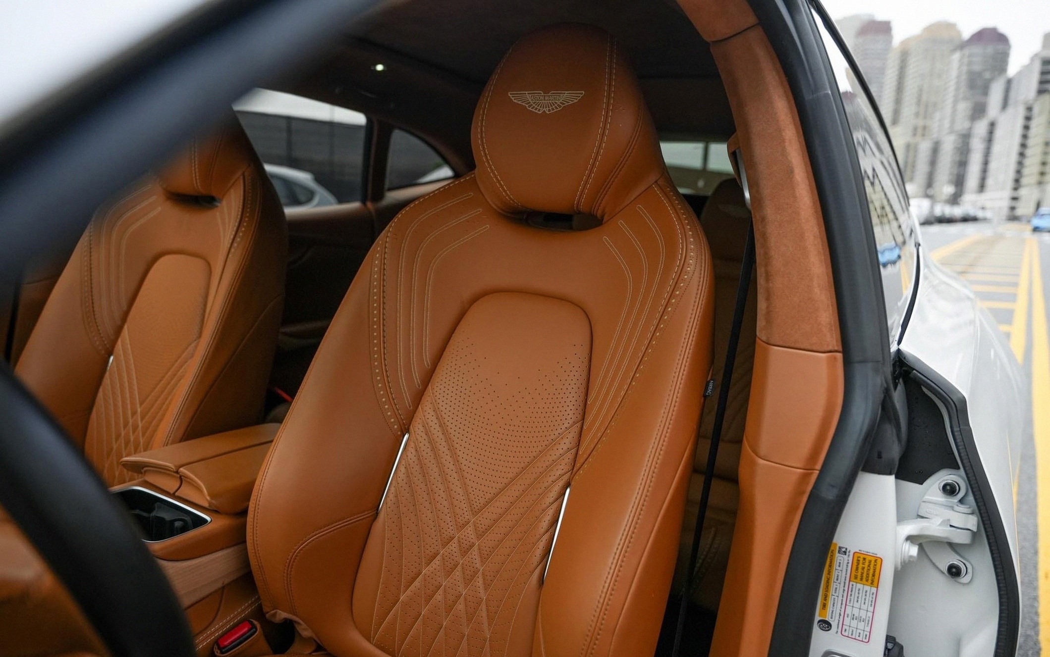 2021 Aston Martin DBX Base - Photo 20